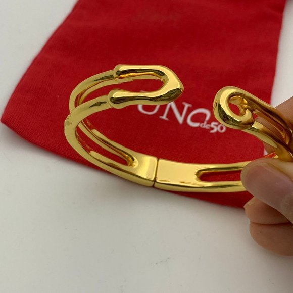 Uno de 50 Tailormade Bracelet open Bracelet Ikon shape Bracelet Gold - Picture 10 of 10